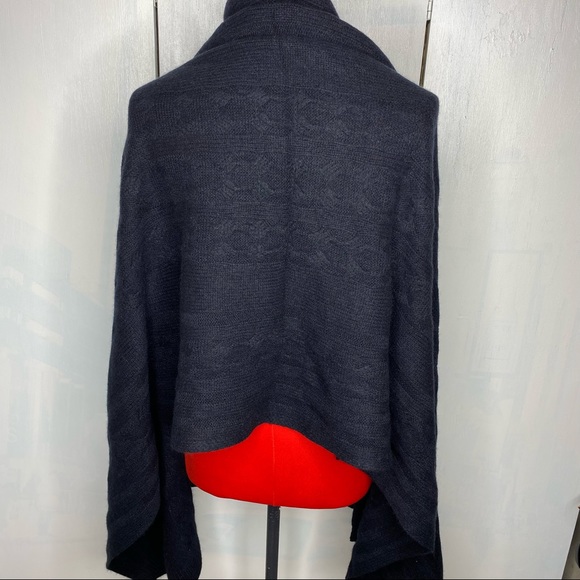 NWT Halogen 100% cashmere scarf wrap black - Picture 5 of 8